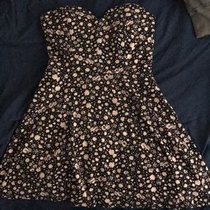 Mini stretchy floral dress